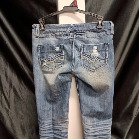 Distressed Blue Jeans for Women - Picture 16 of 17